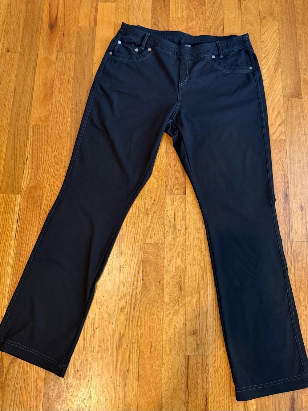 Kuhl Women's size 12 Short Black Pants